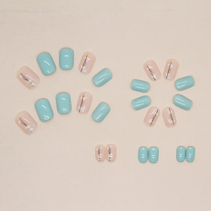 Light Blue Vintage Floral Short Nails