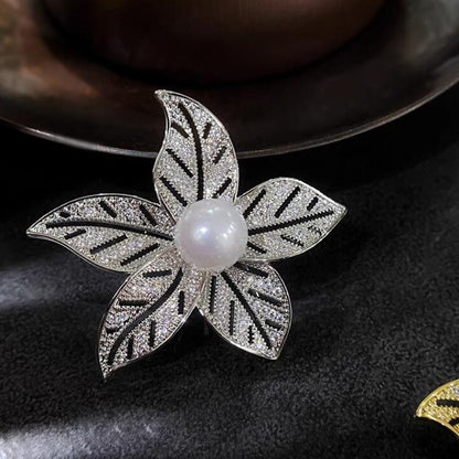 Five-leaf flower brooch