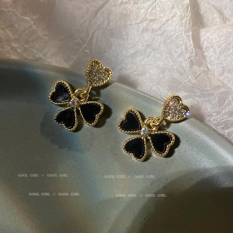 Flower earrings