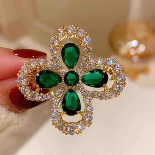 Emerald Brooch Female High-end