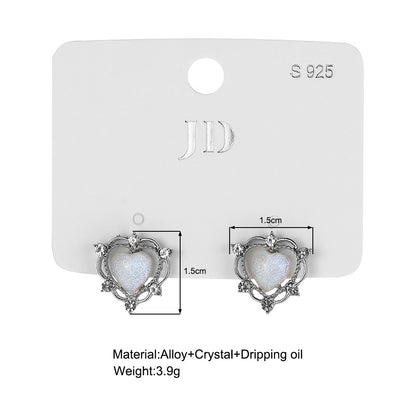 Fashionable diamond heart earrings for women