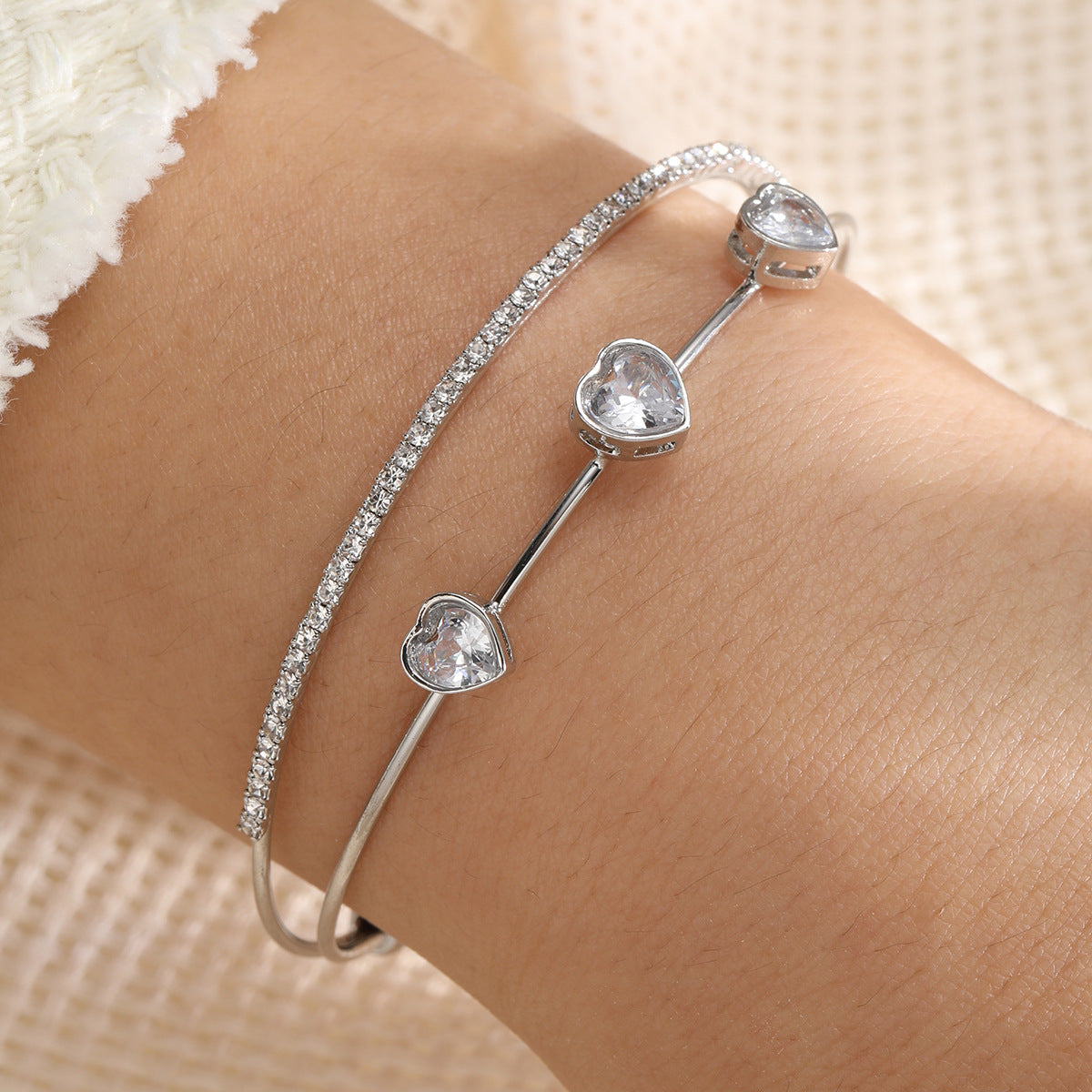 Heart zircon bracelet