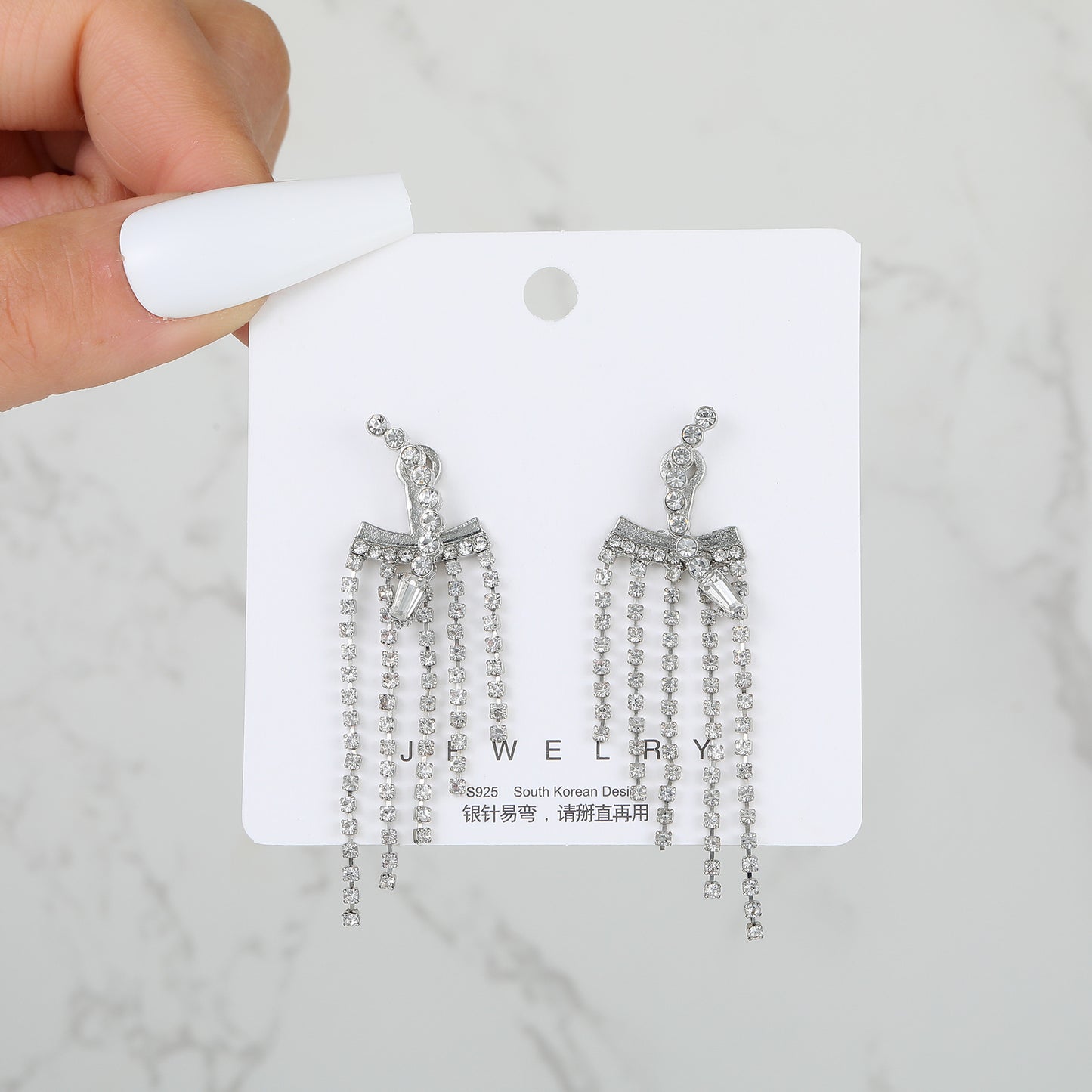 Sparkling diamond tassel elegant ladies earrings