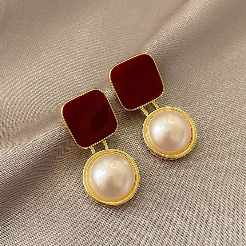 Red blue square pearl stud earrings