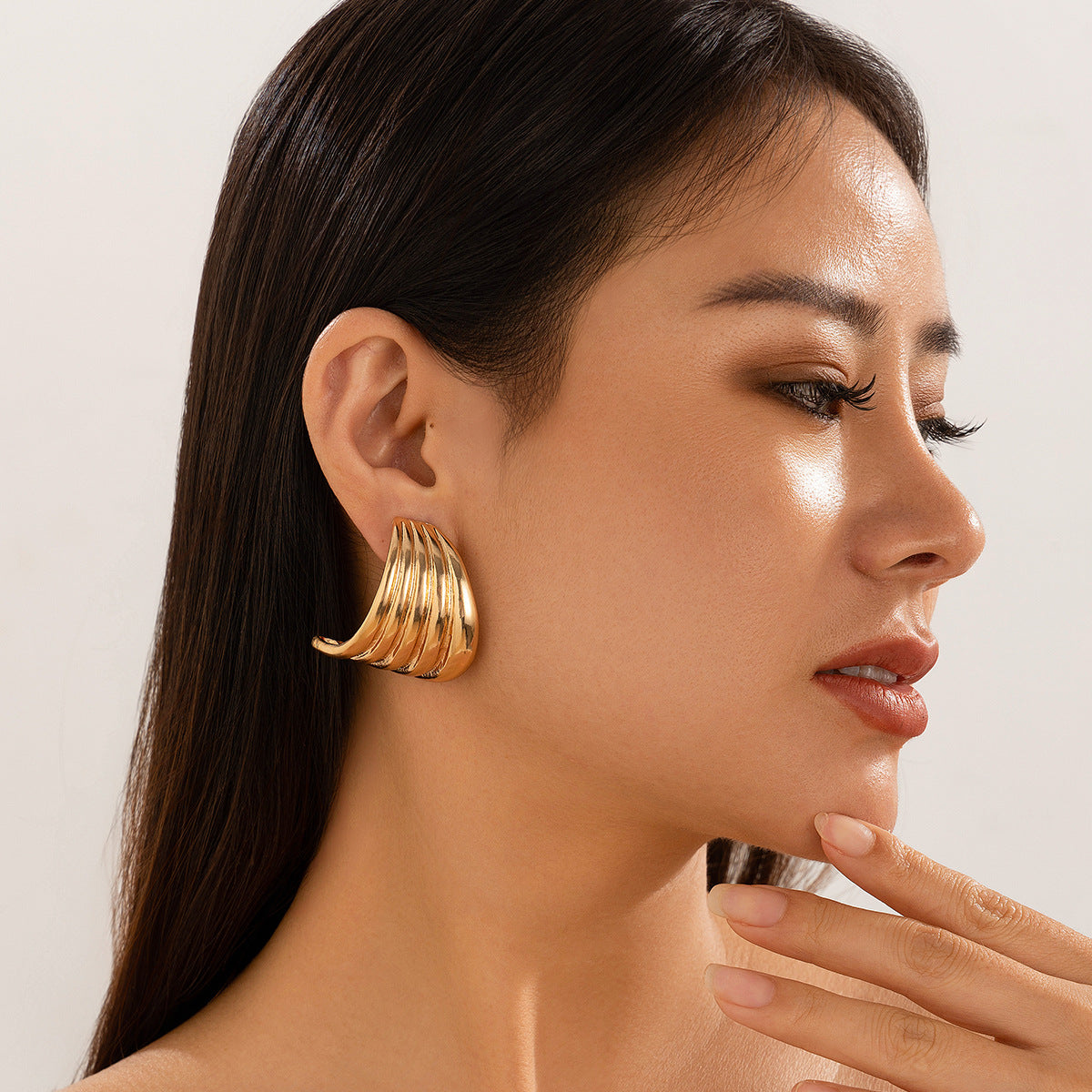 Irregular water drop earrings