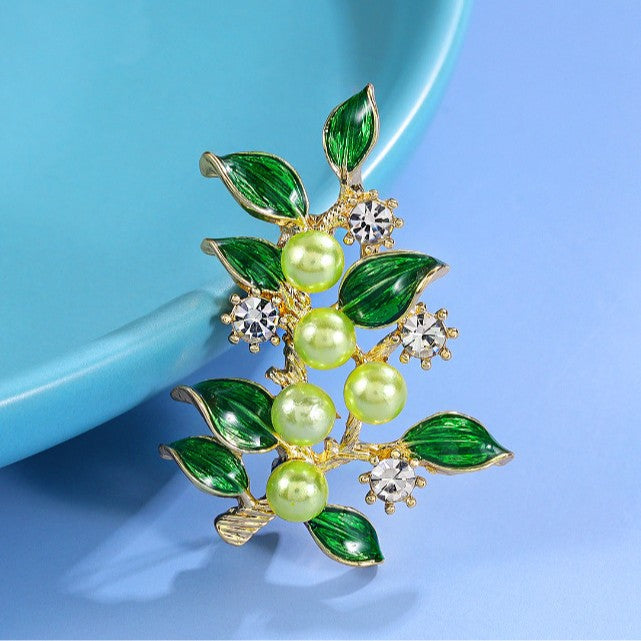 Green Plant Accessory Pin