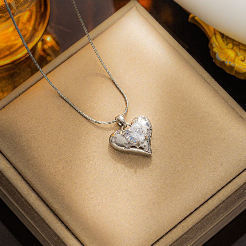 Chic Heart-Shaped Star Necklace with Micro Inlaid Zircon