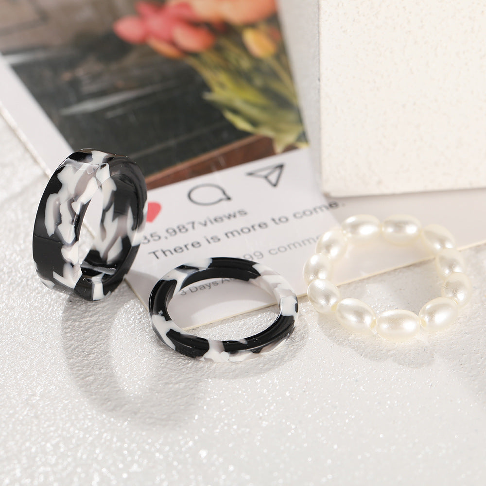 Heart Beaded Resin Ring Set