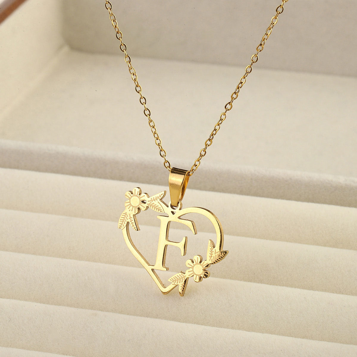 Titanium steel A-Z heart shaped English letter necklace