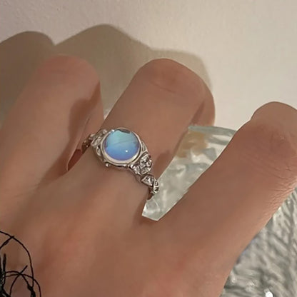 Vintage Moonstone Ring Niche