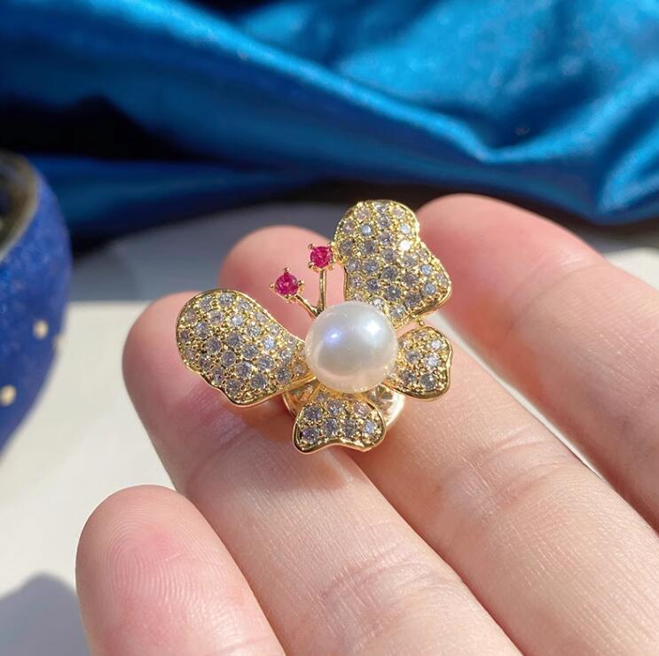 Full Diamond Seiko Butterfly Pearl Brooch