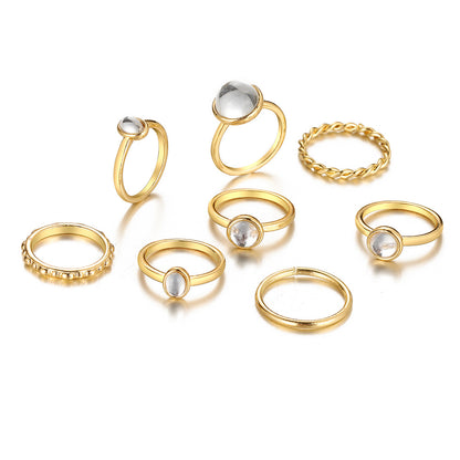 8-piece set of contrasting rings