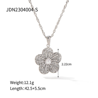 Flower Pendant Necklace