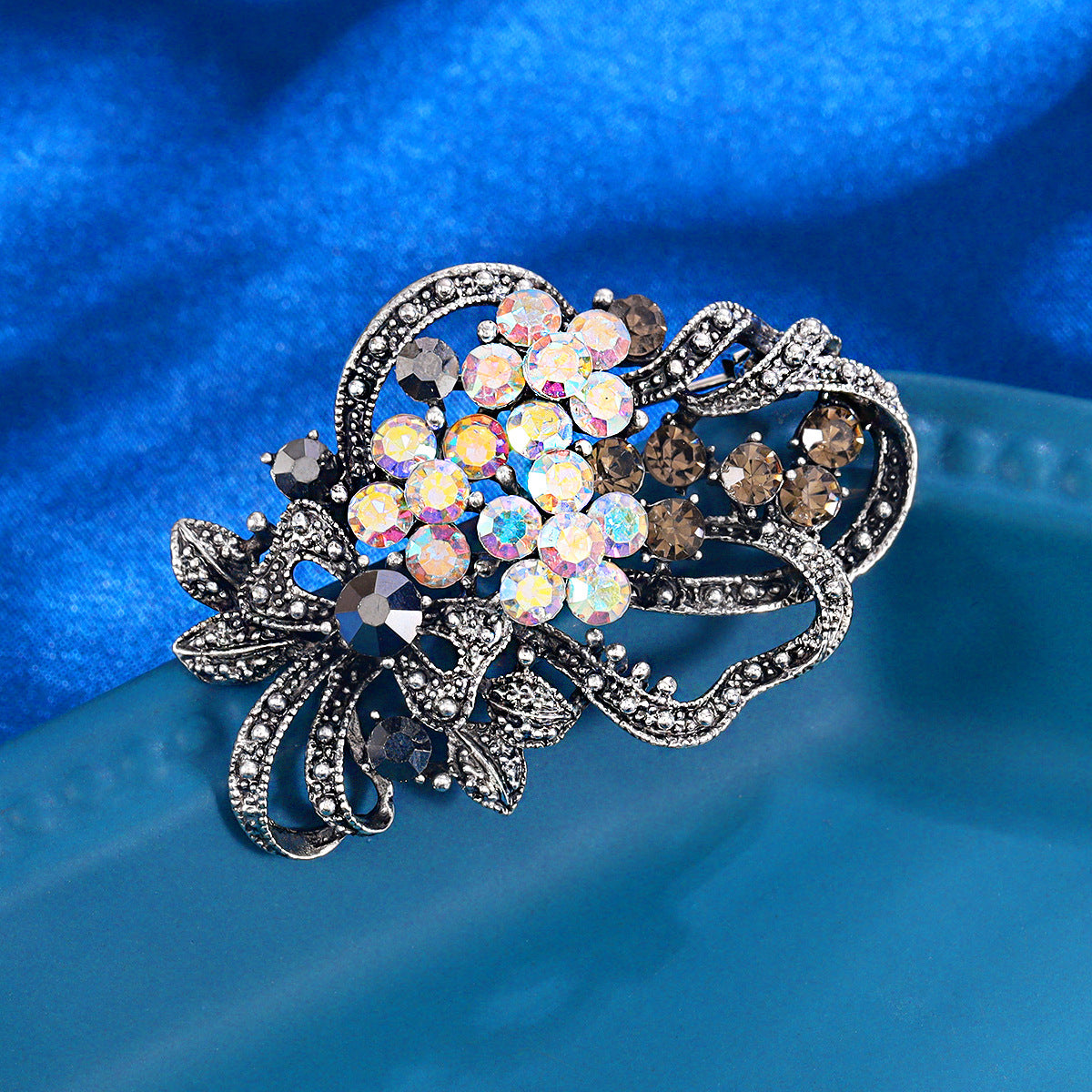 Female Rhinestone Brooch Corsage