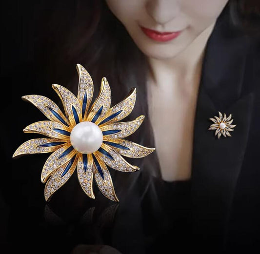 High-end pearl sunflower brooch