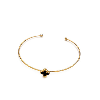 Chic Clover Bracelet: Trendy, Non-Fade, Celebrity Style