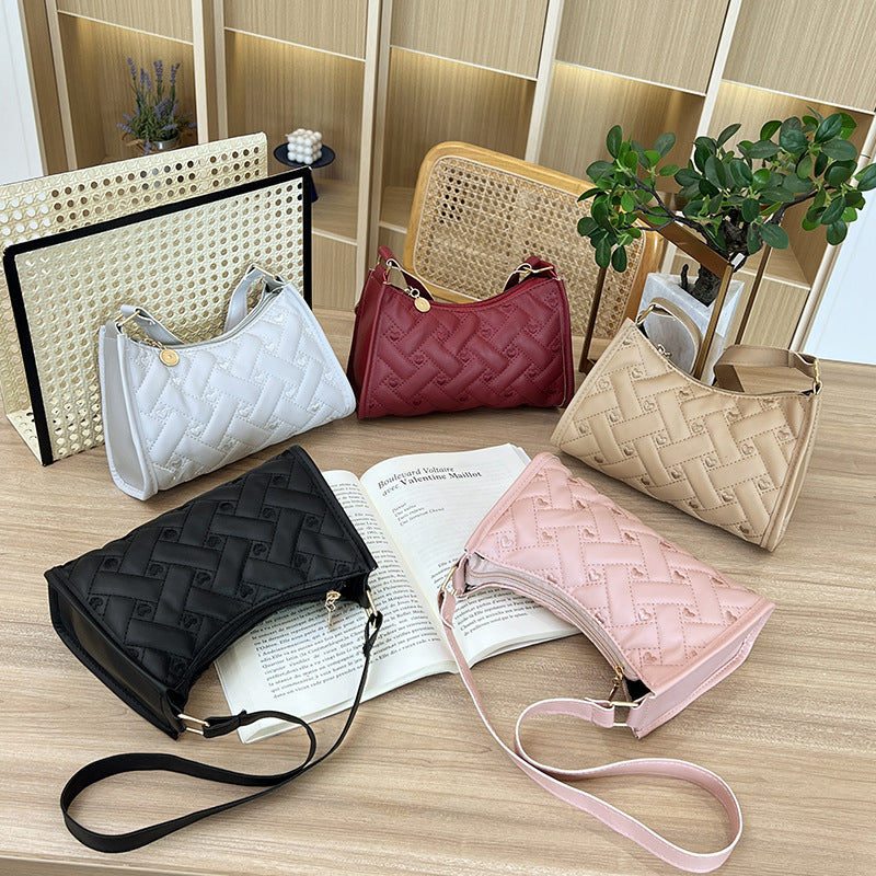 Fashion Versatile Women's Embroidered Shoulder Bag