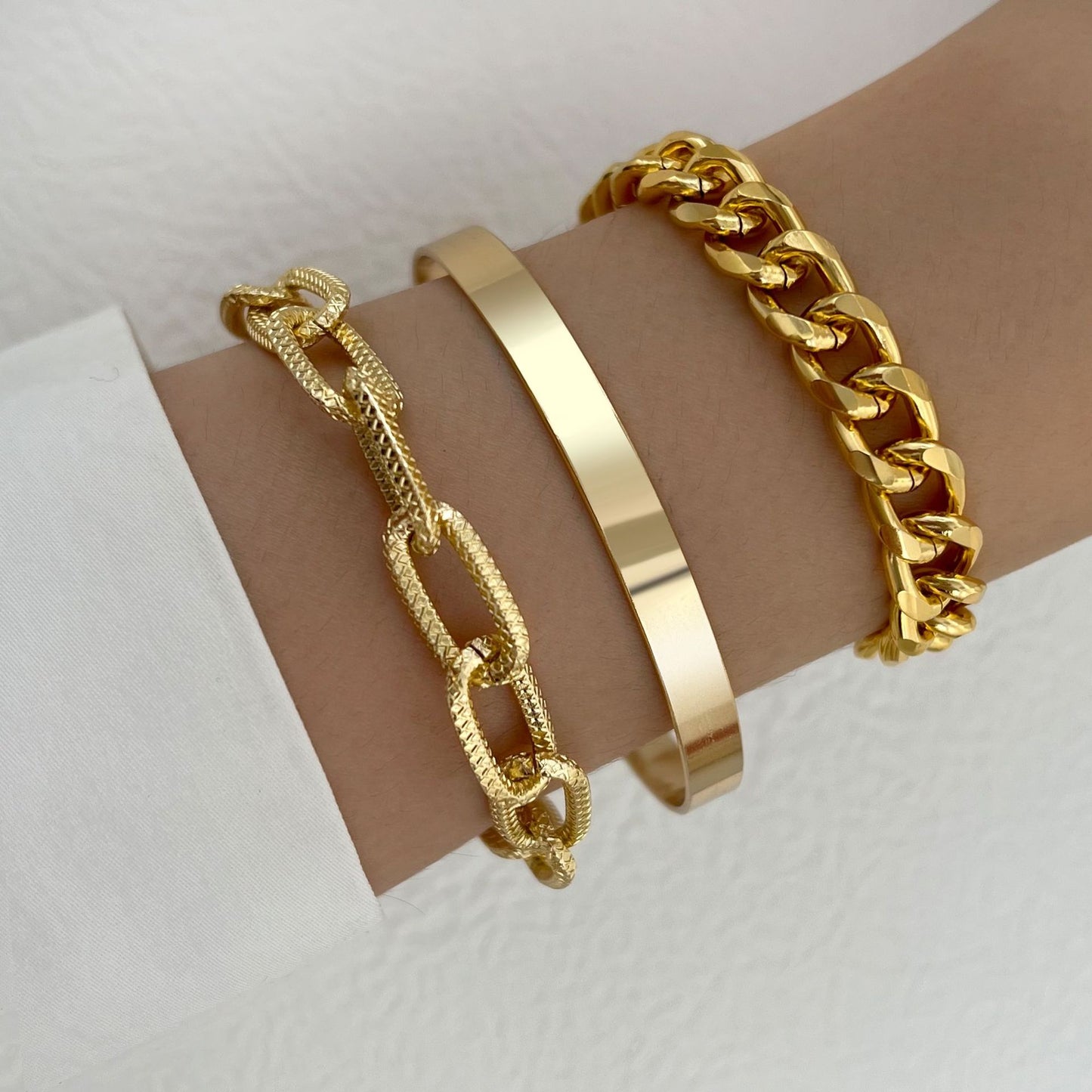 Multi-layered thick chain bracelet set of three