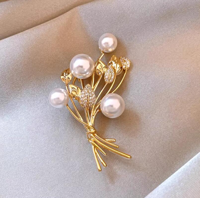 Flash Diamond Wheat Ear Pearl Brooch