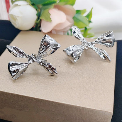 Delicate triangular ear bone clip earrings for women