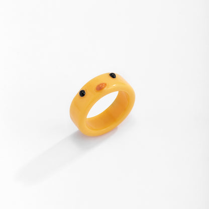 Three-dimensional colored animal ring