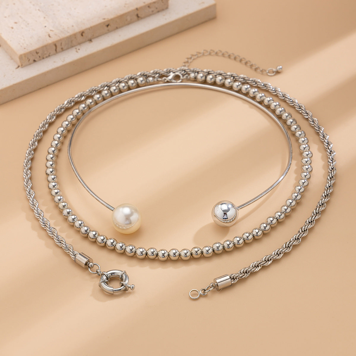 Pearl disc multilayer clavicle chain necklace