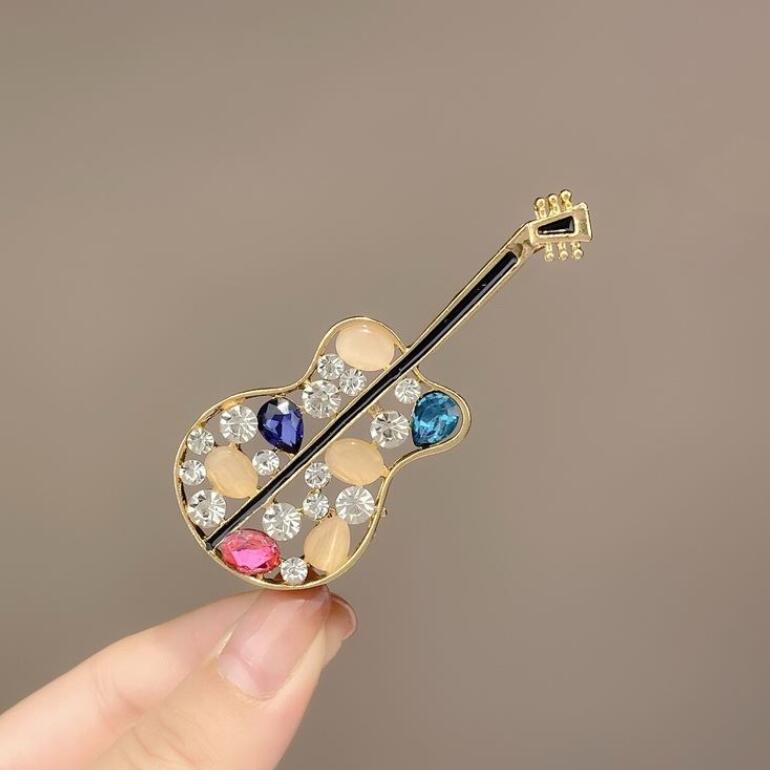 Hollow out opal guitar brooch