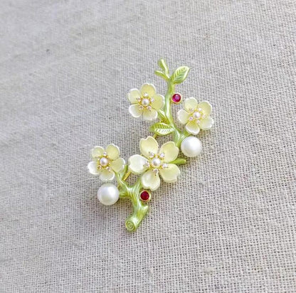 Flash Diamond Peach Blossom Brooch