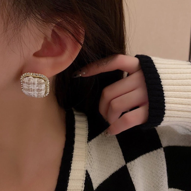 Retro flannel plaid autumn and winter earrings square