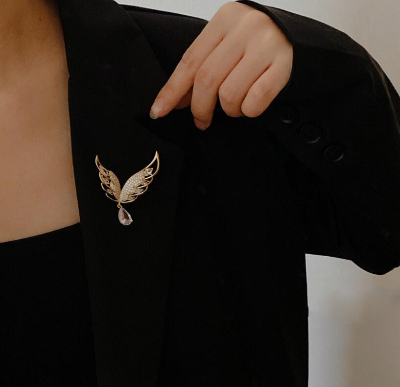 Wings Water Drop Flash Diamond Brooch