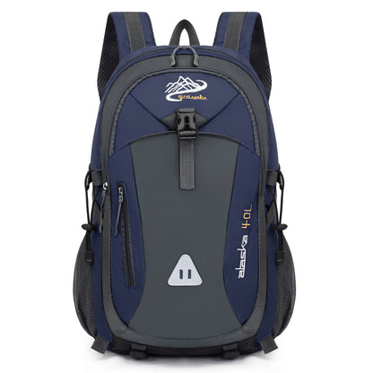 Large capacity mountaineering backpack