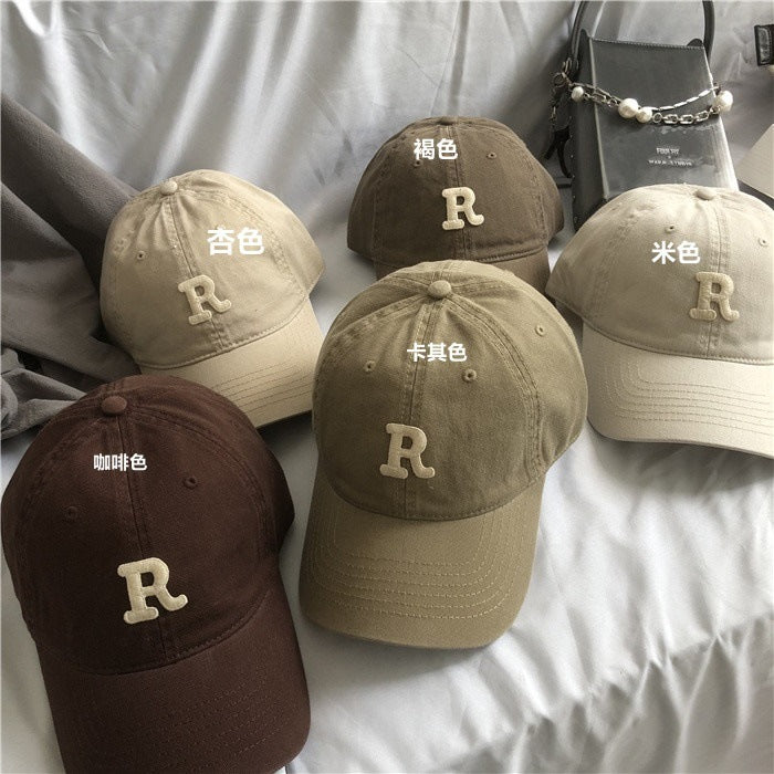 Gorra de béisbol con letras elegantes 