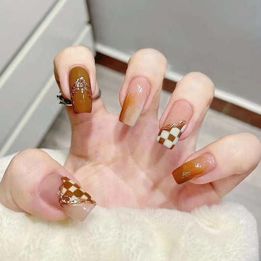 Mocha Brown Checkered Gradient Nails