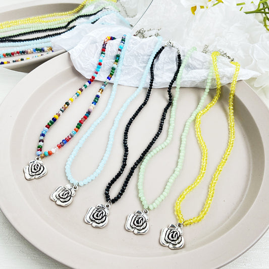 Colorful rice beads short neck clavicle necklace