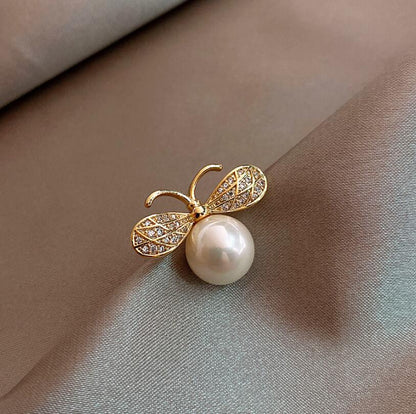 Bee Pearl Brooch