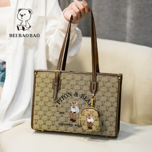 Fashion and high-end exquisite bags