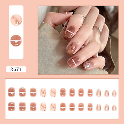 Tea Coffee Gradient with White Lines Nails