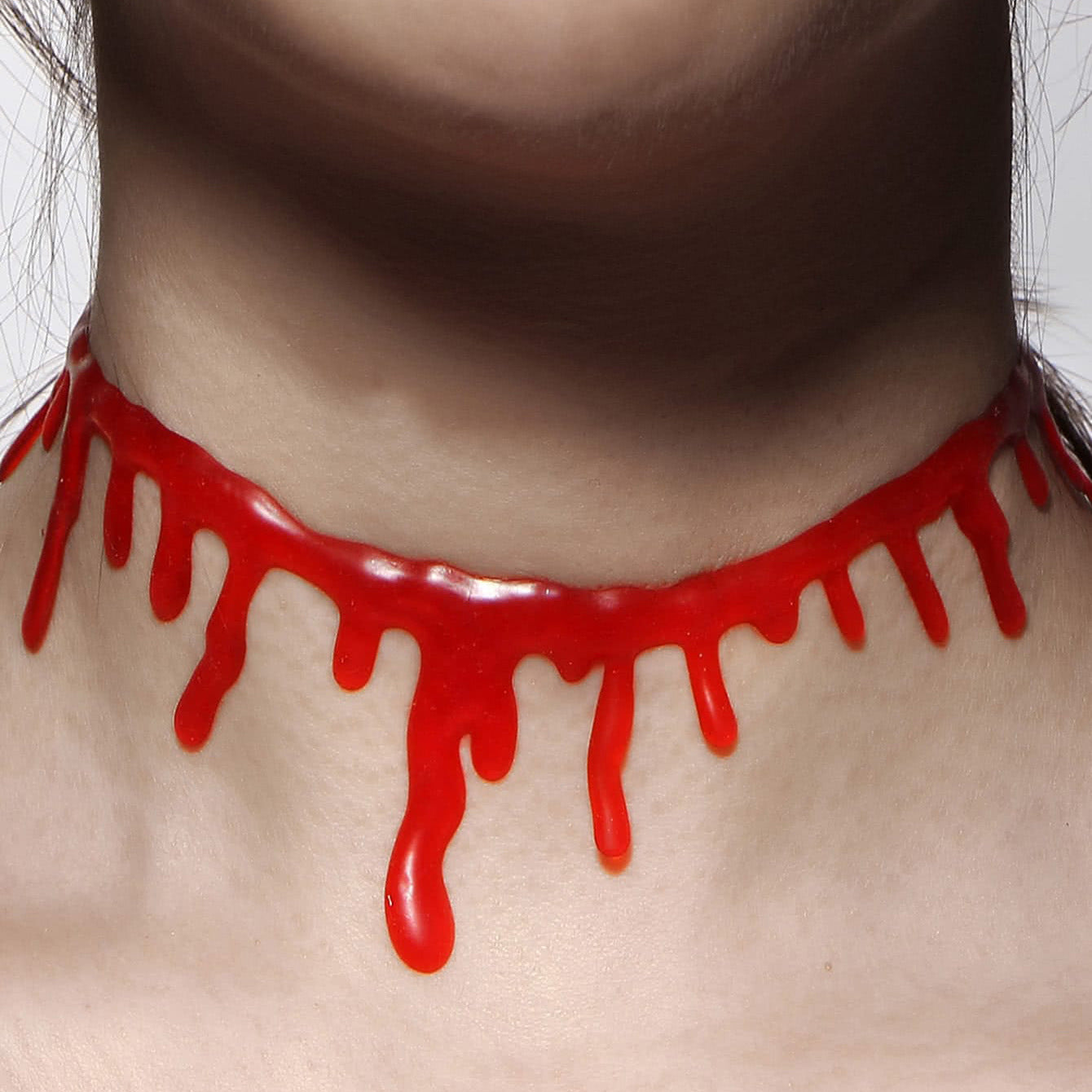 Horror vampire dark blood necklace