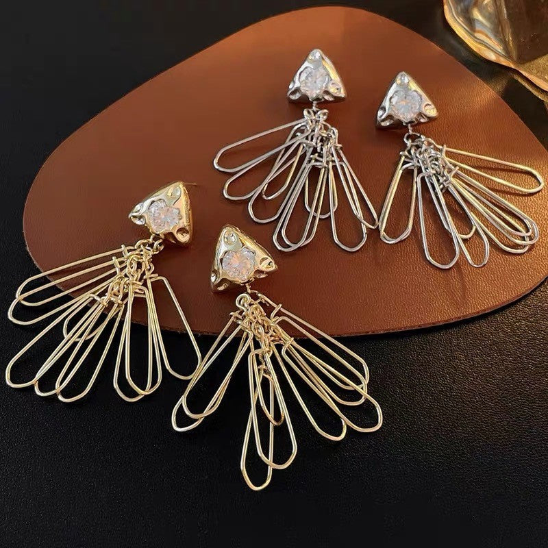 Metal triangular fringed earrings