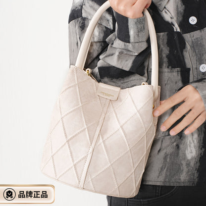 Stylish and simple large-capacity bag for women