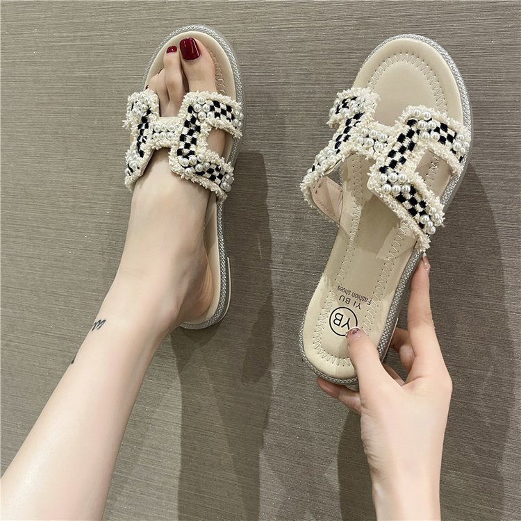 Flat Bottom Pearl Cool Slippers