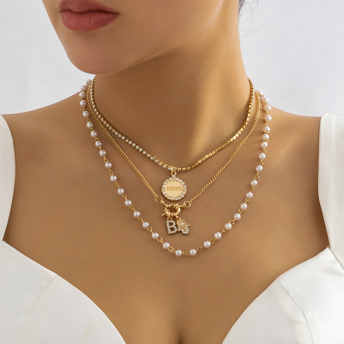 Pearl chain rhinestone letter necklace