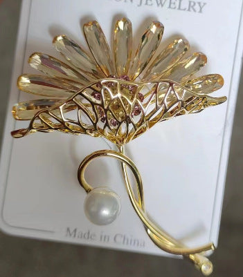 Eco-friendly crystal brooch pin