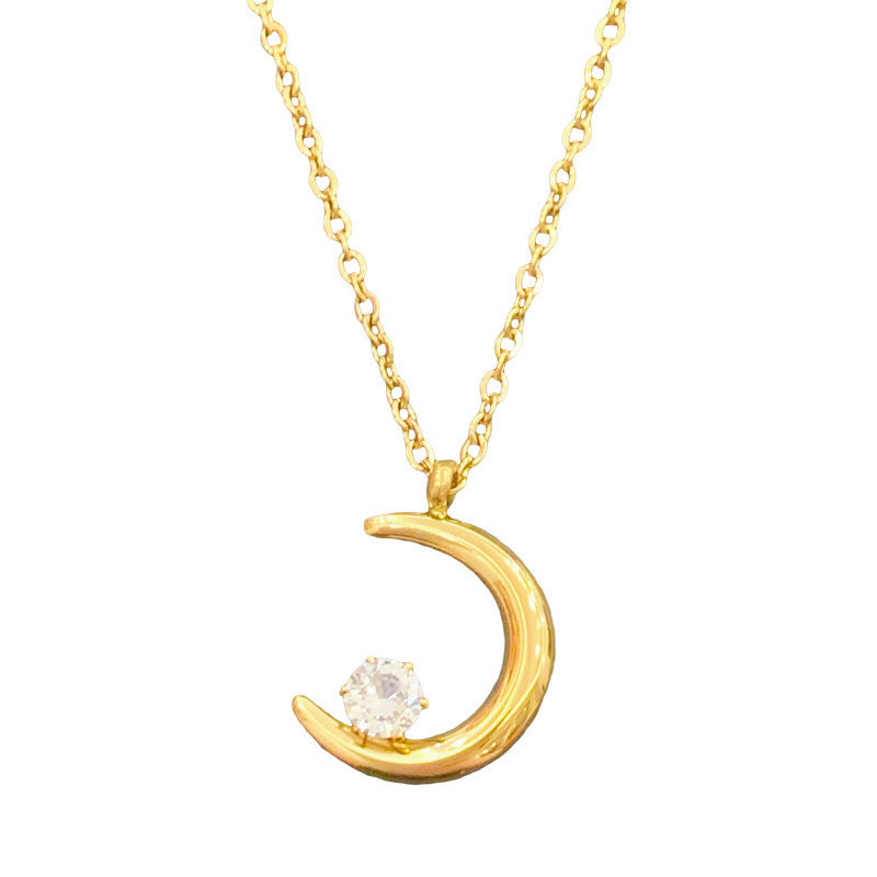 Moon inlaid zircon necklace