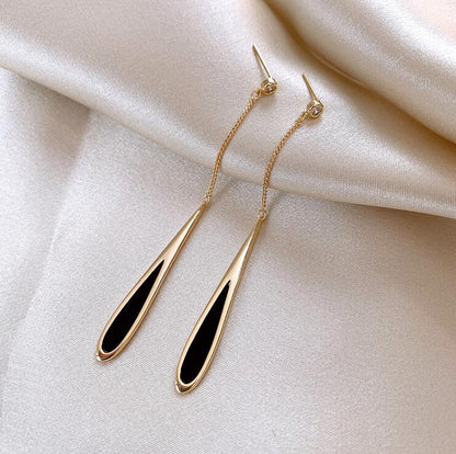 Silver Needle Diamond Drip Oil Drop Earrings