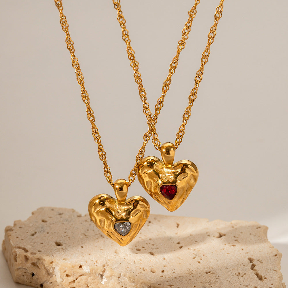 18k gold heart hammered zircon pendant necklace