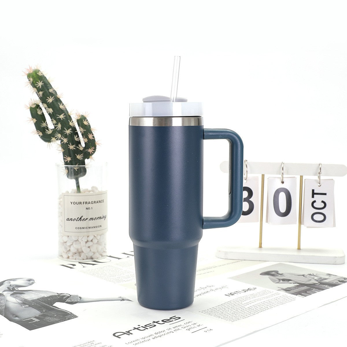 Double-layer stainless steel vacuum thermos cup