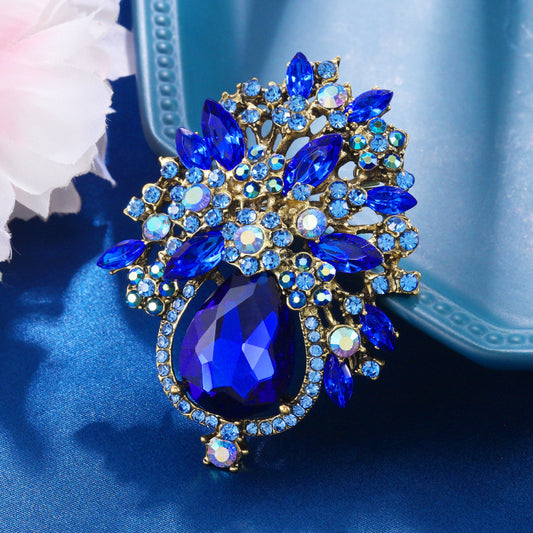 Color treasure brooch exaggerated fashion