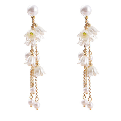 Elegant flower earrings