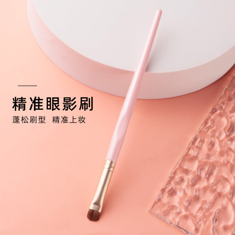 Single Pink Blending Eyeshadow Brush